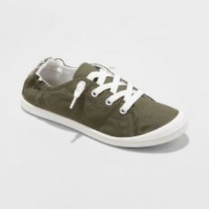 Women's Mad Love Lennie Sneakers Olive